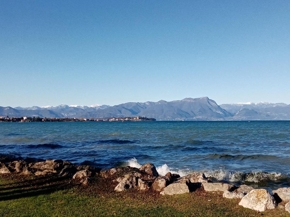 Villetta Daniela - A Due Passi Dalla Spiaggia Sirmione Buitenkant foto